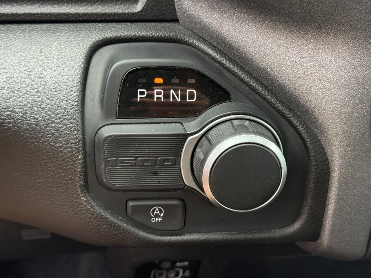 Ram 1500 Vehicle Full-screen Gallery Image 21