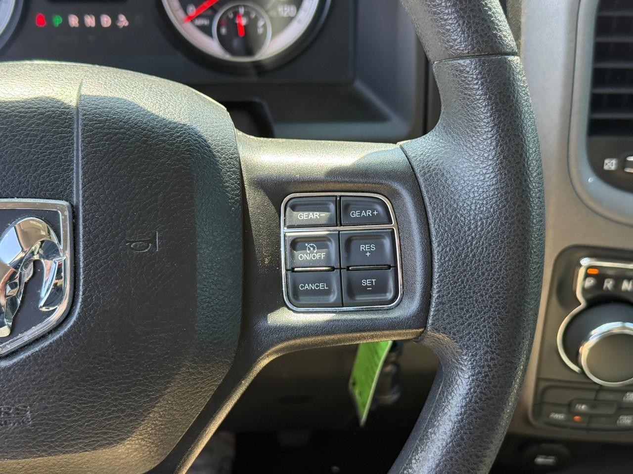 Ram 1500 Classic Vehicle Full-screen Gallery Image 19