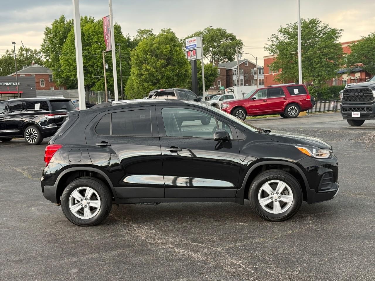 Chevrolet Trax Vehicle Full-screen Gallery Image 05