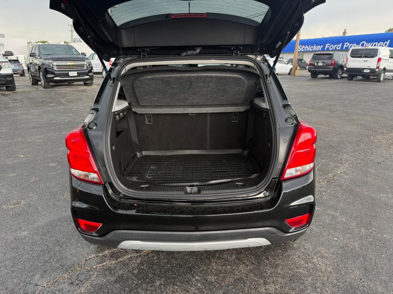 Chevrolet Trax Vehicle Full-screen Gallery Image 07