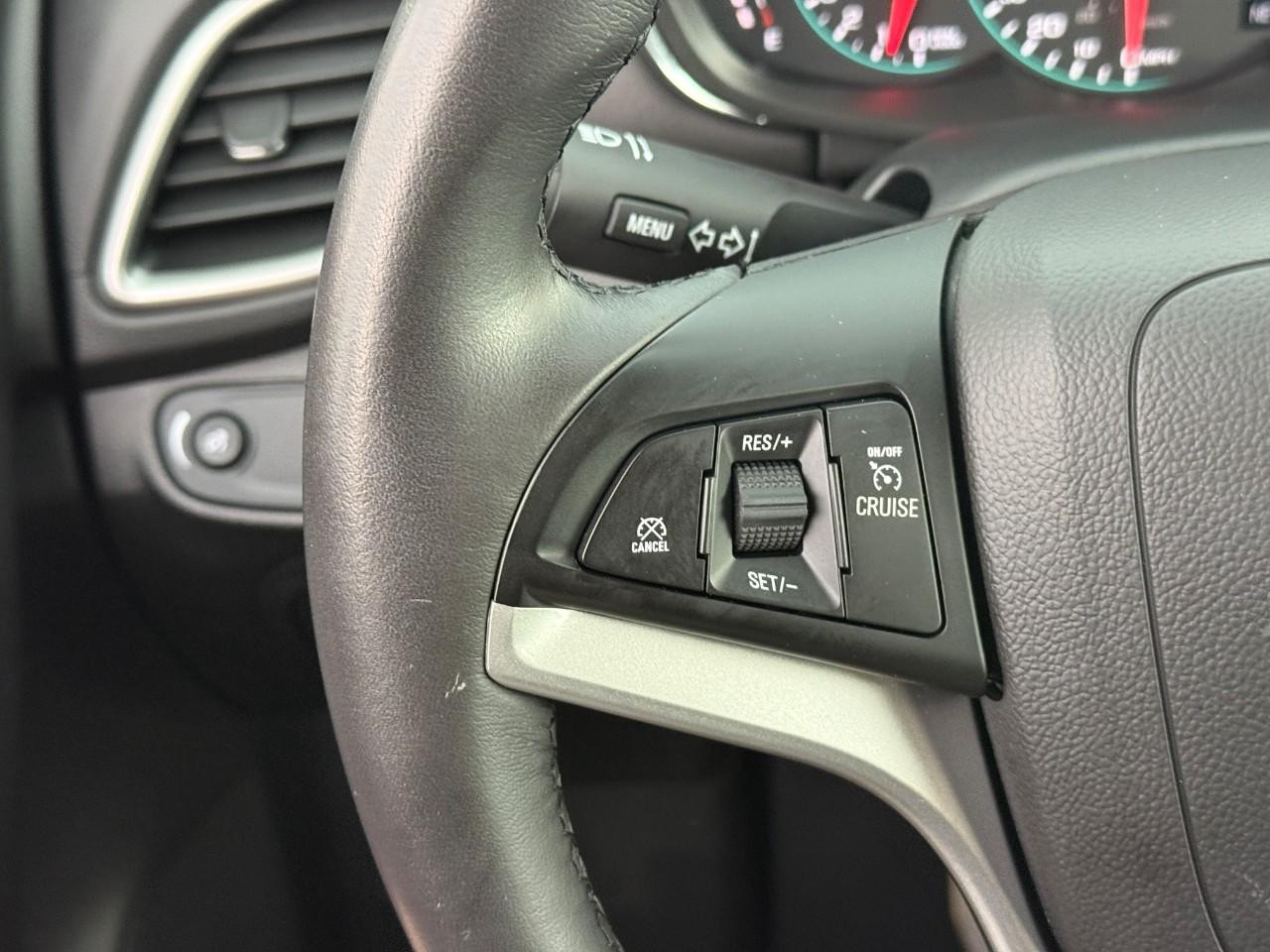 Chevrolet Trax Vehicle Full-screen Gallery Image 19