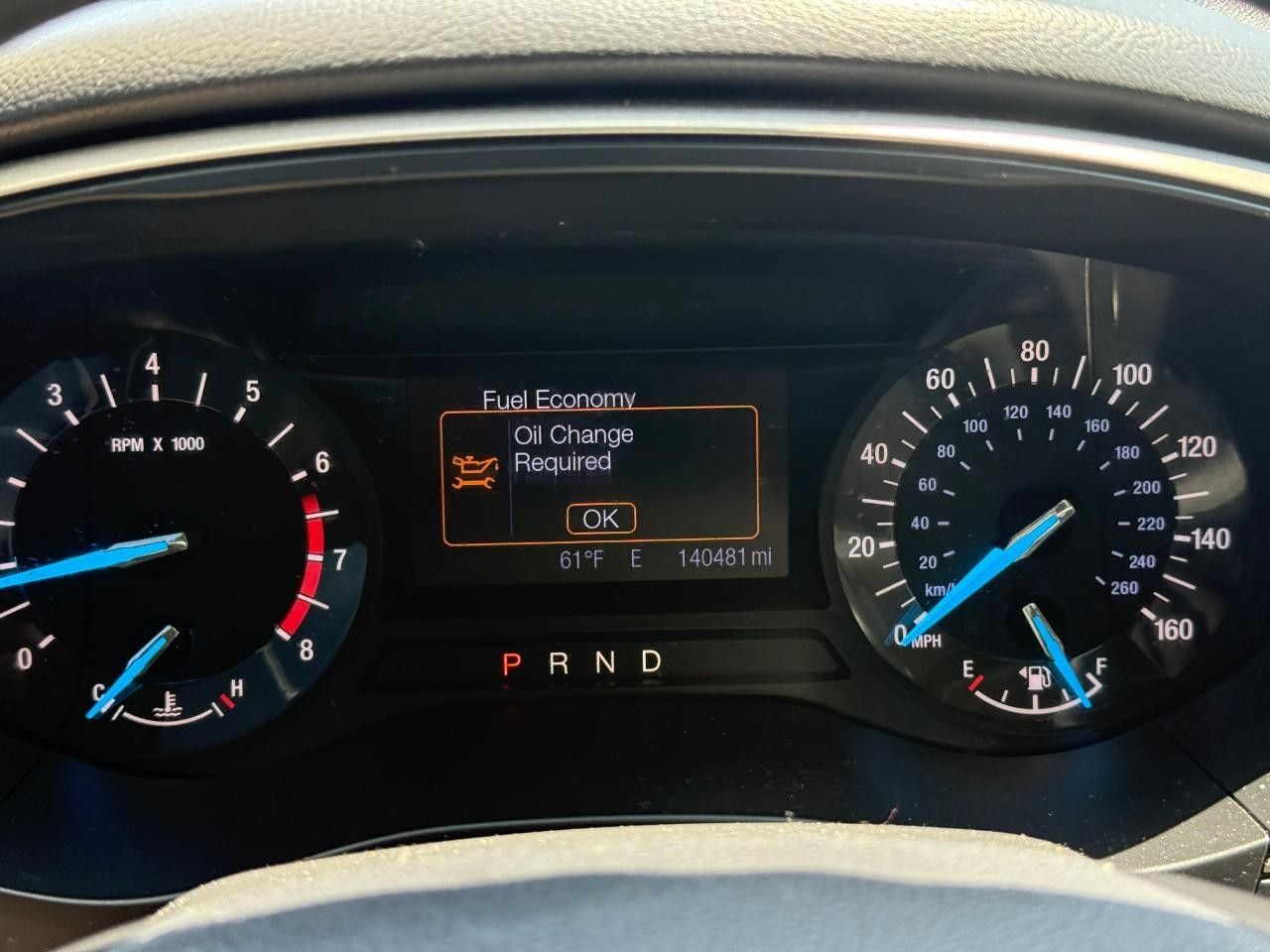 Ford Fusion Vehicle Full-screen Gallery Image 21