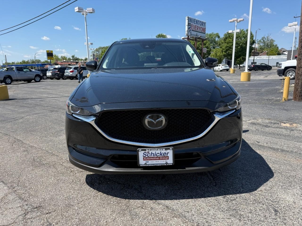 Mazda CX-5 Vehicle Full-screen Gallery Image 07
