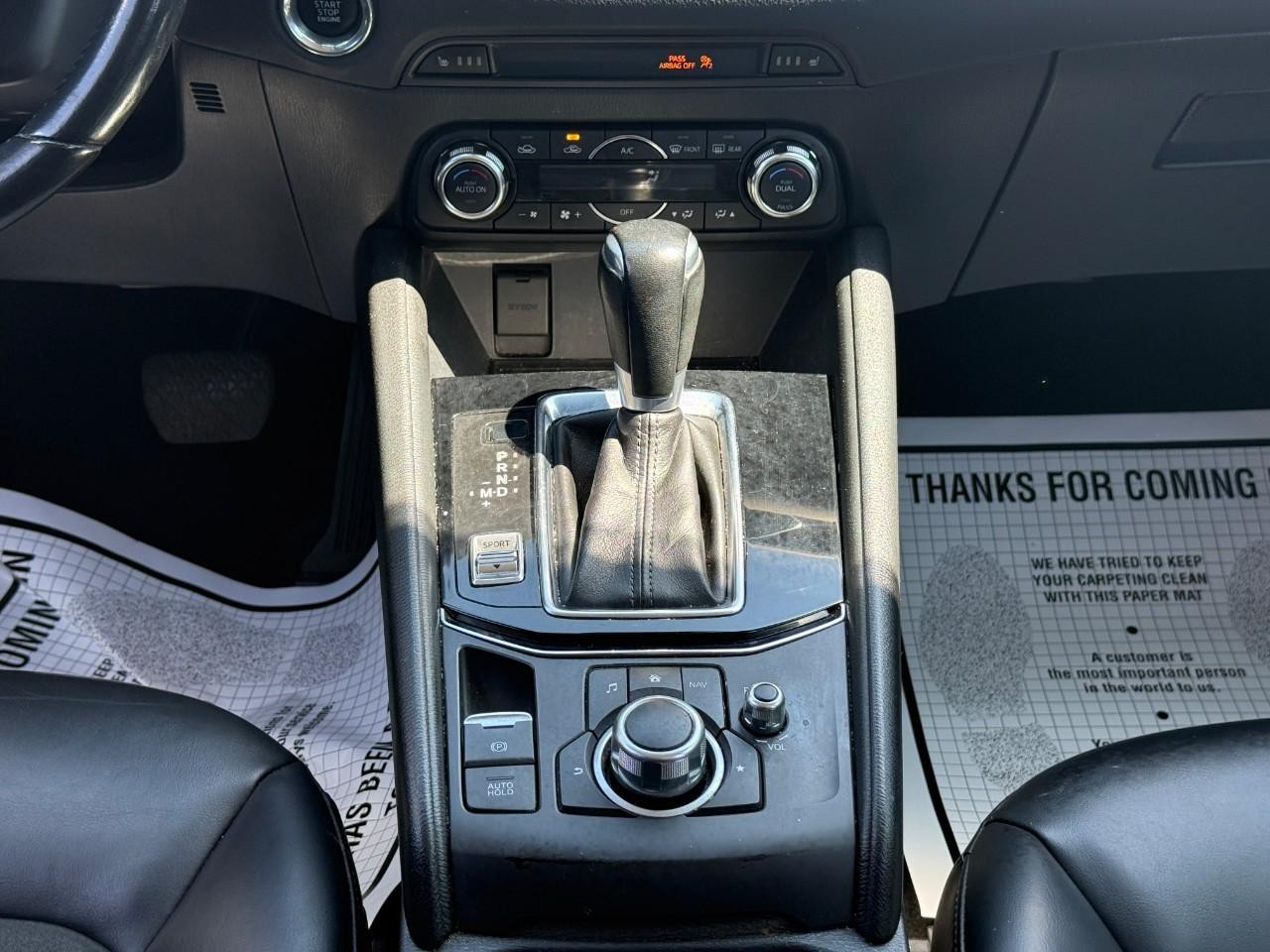 Mazda CX-5 Vehicle Full-screen Gallery Image 16