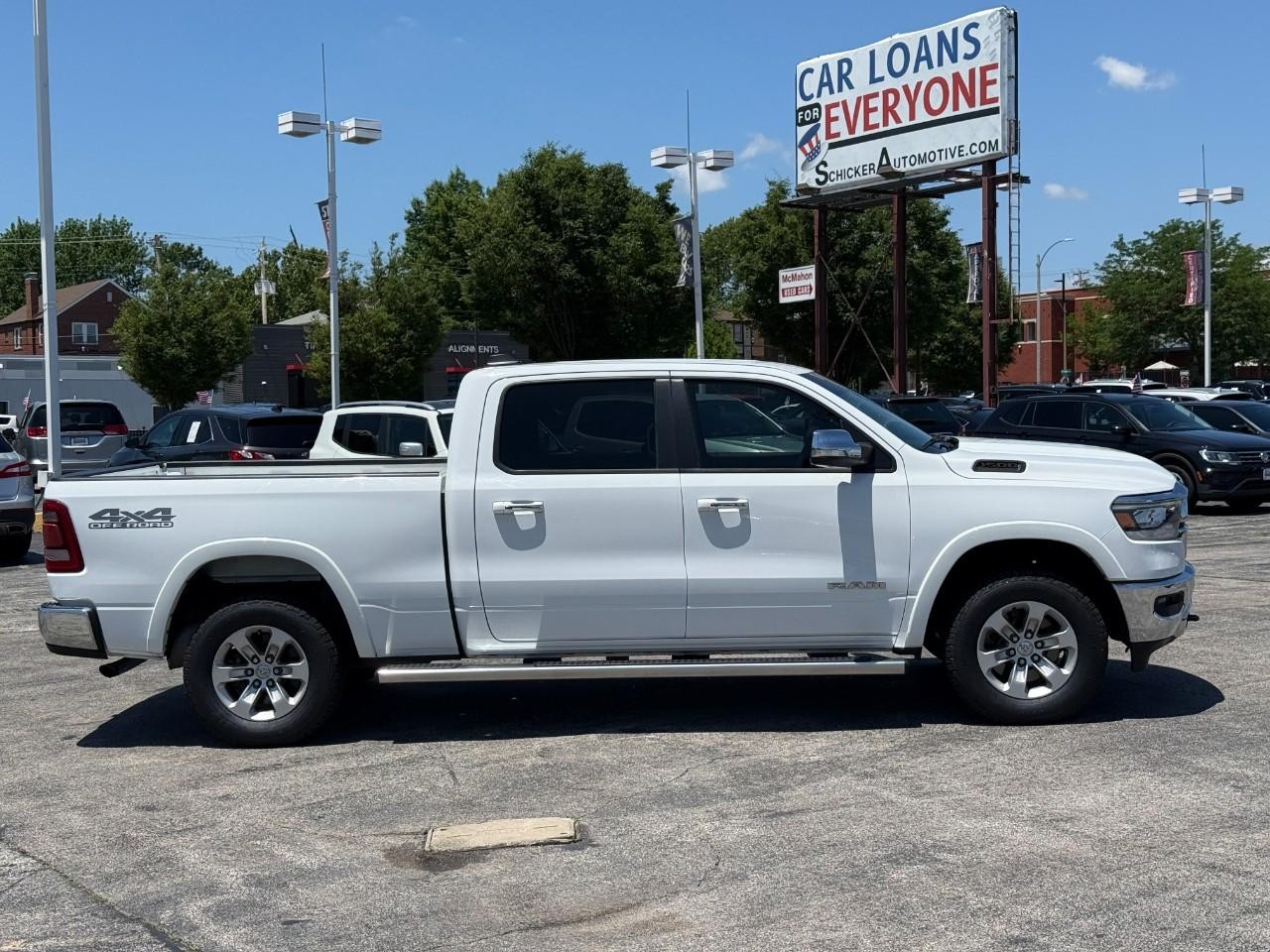 Ram 1500 Vehicle Full-screen Gallery Image 05