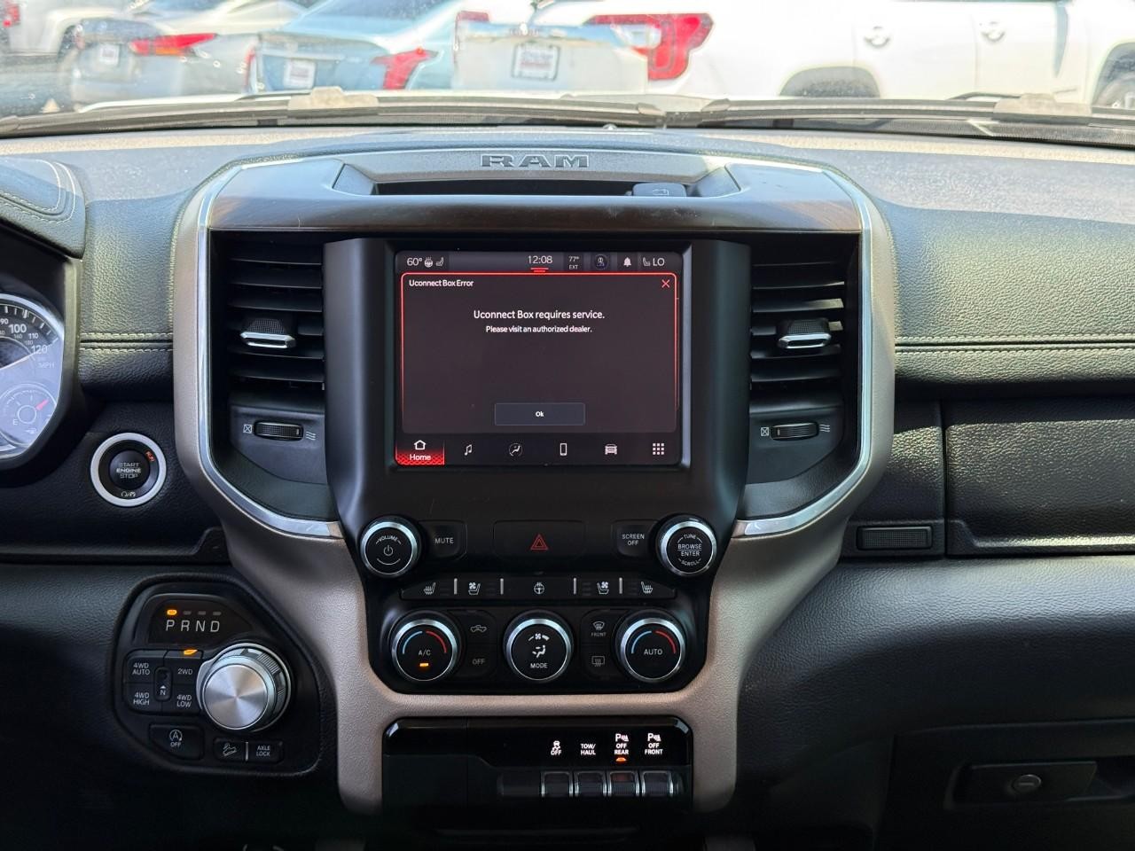 Ram 1500 Vehicle Full-screen Gallery Image 13