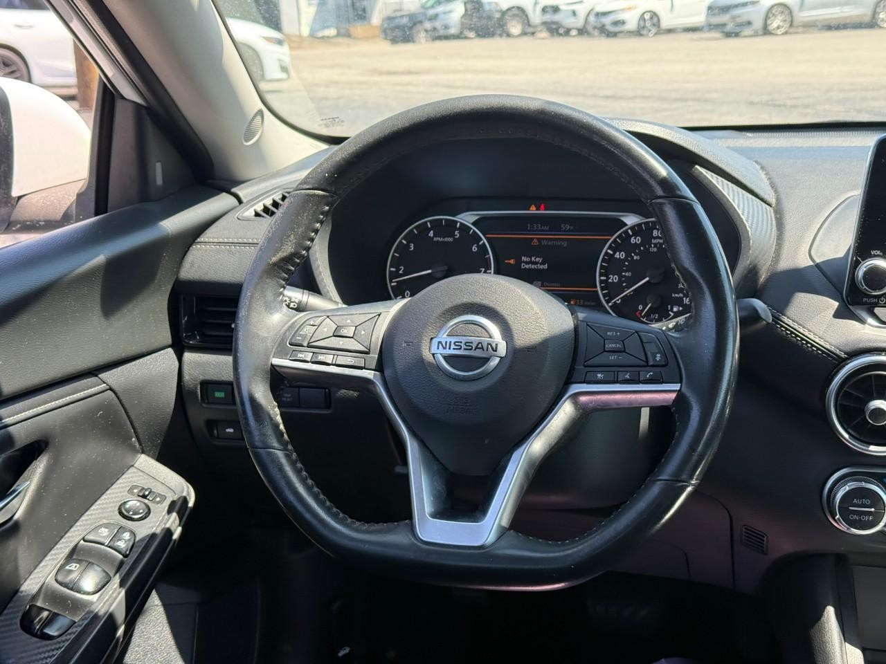 Nissan Sentra Vehicle Full-screen Gallery Image 13