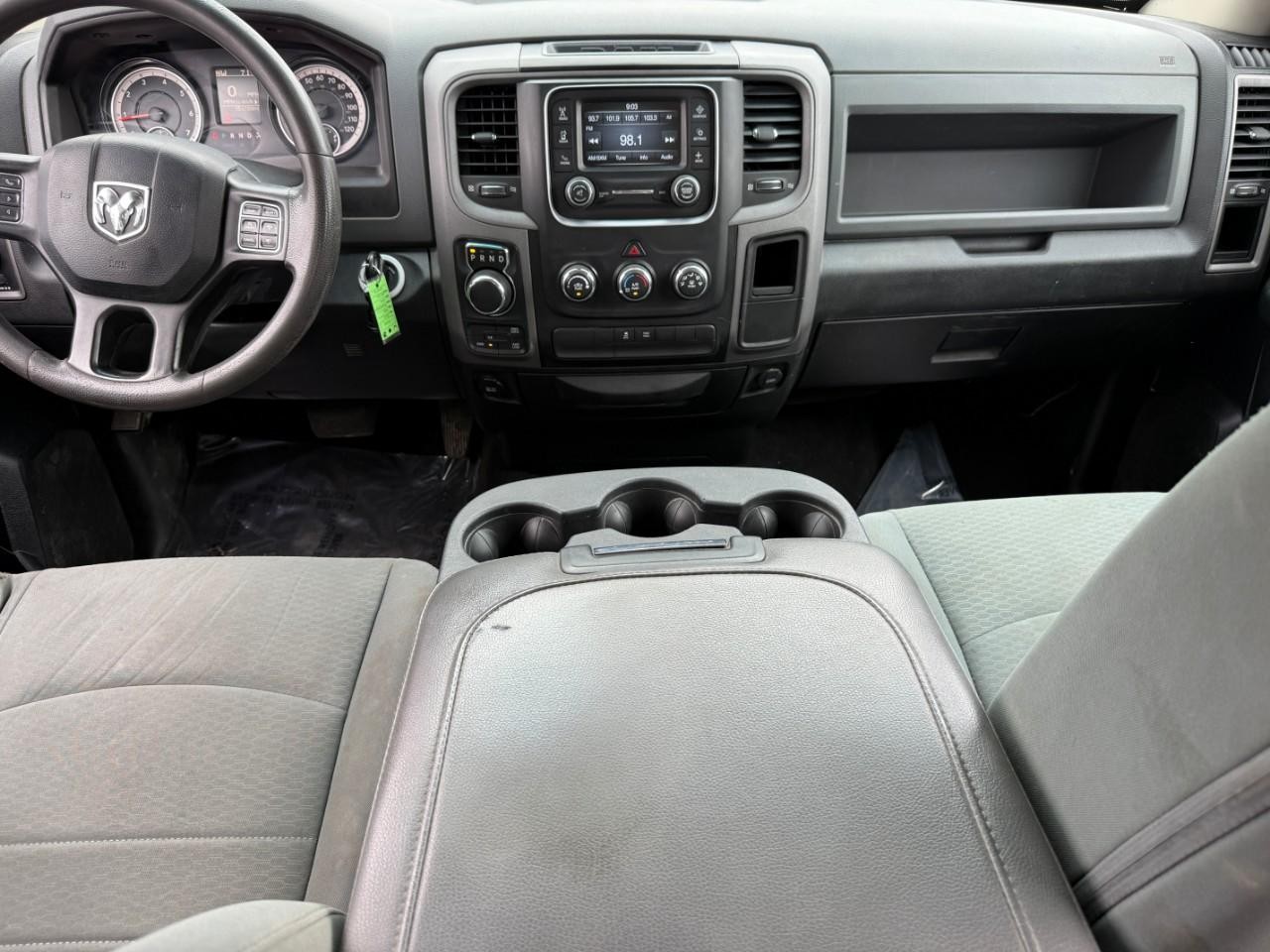 Ram 1500 Vehicle Full-screen Gallery Image 11