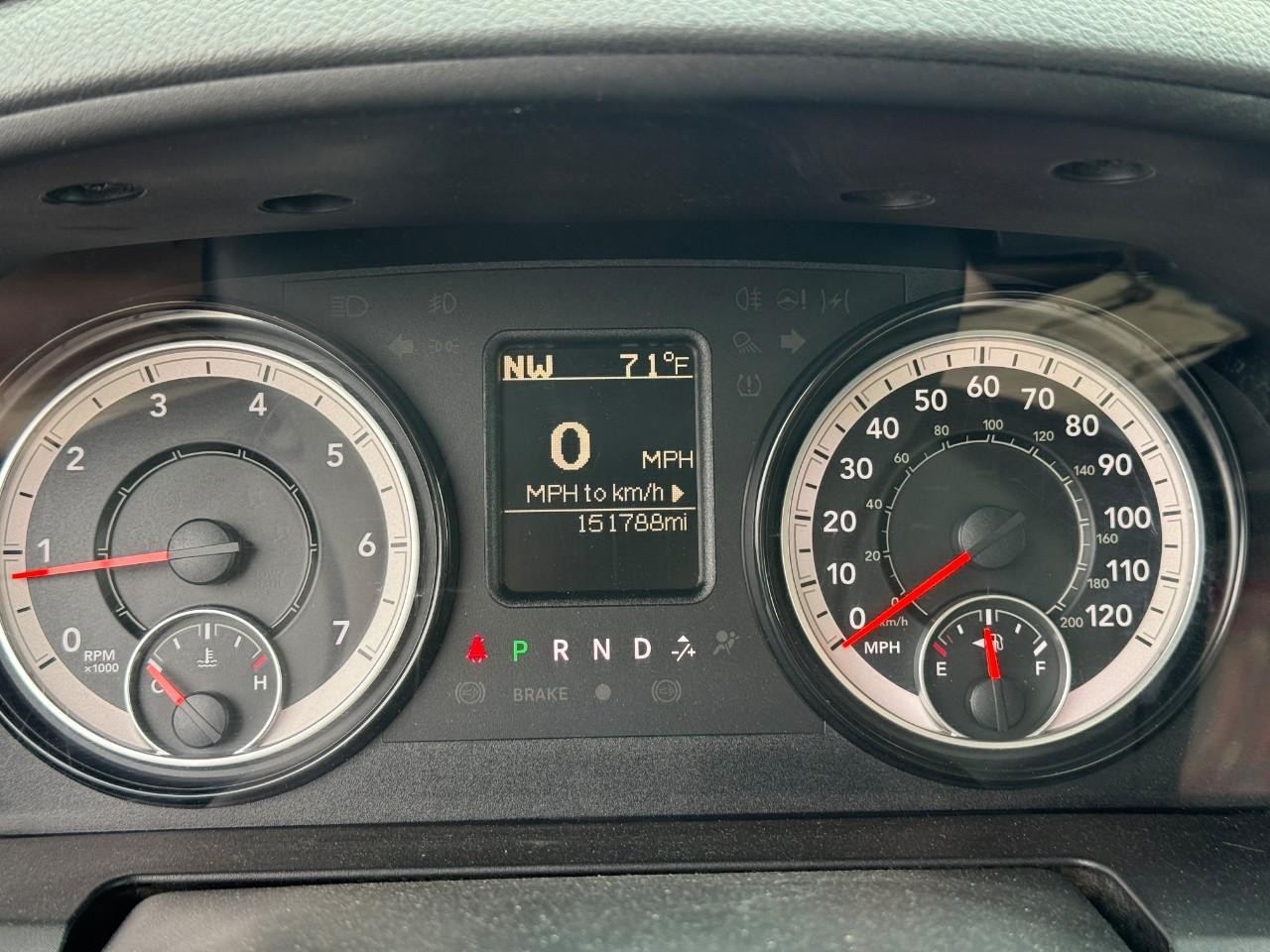 Ram 1500 Vehicle Full-screen Gallery Image 18