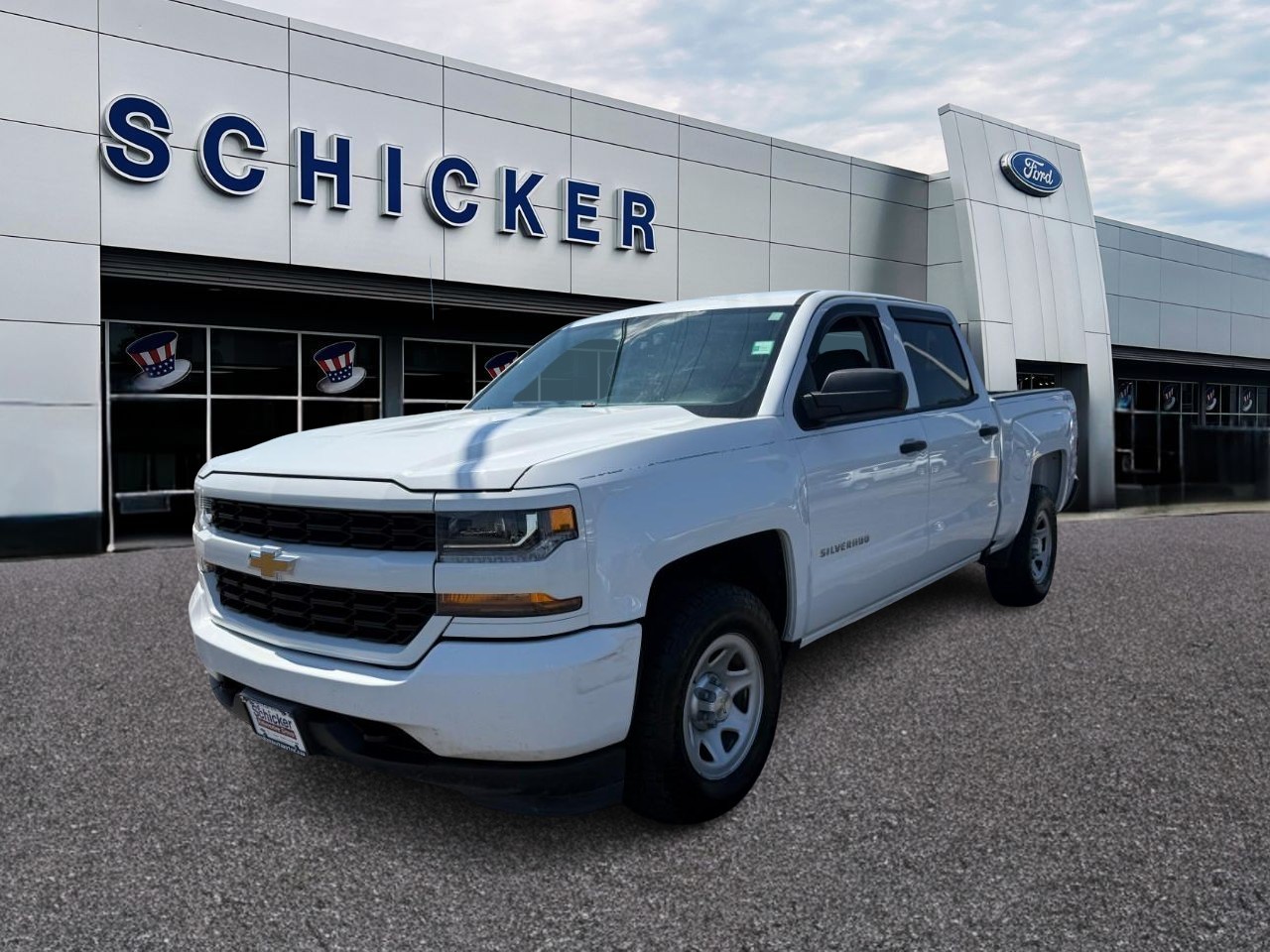 Chevrolet Silverado 1500 Vehicle Full-screen Gallery Image 04