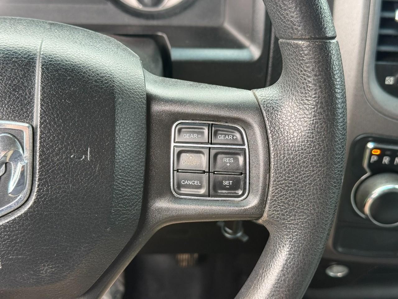 Ram 1500 Classic Vehicle Full-screen Gallery Image 15
