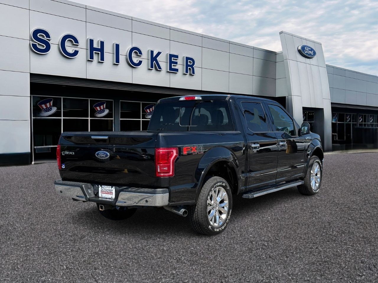 Ford F-150 Vehicle Full-screen Gallery Image 02