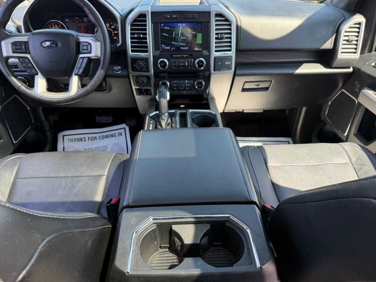 Ford F-150 Vehicle Full-screen Gallery Image 12