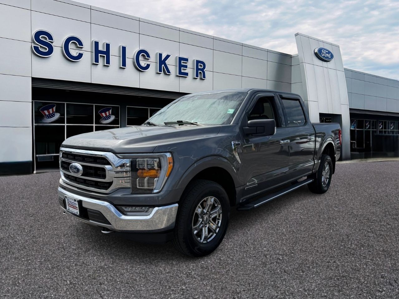 Ford F-150 Vehicle Full-screen Gallery Image 03