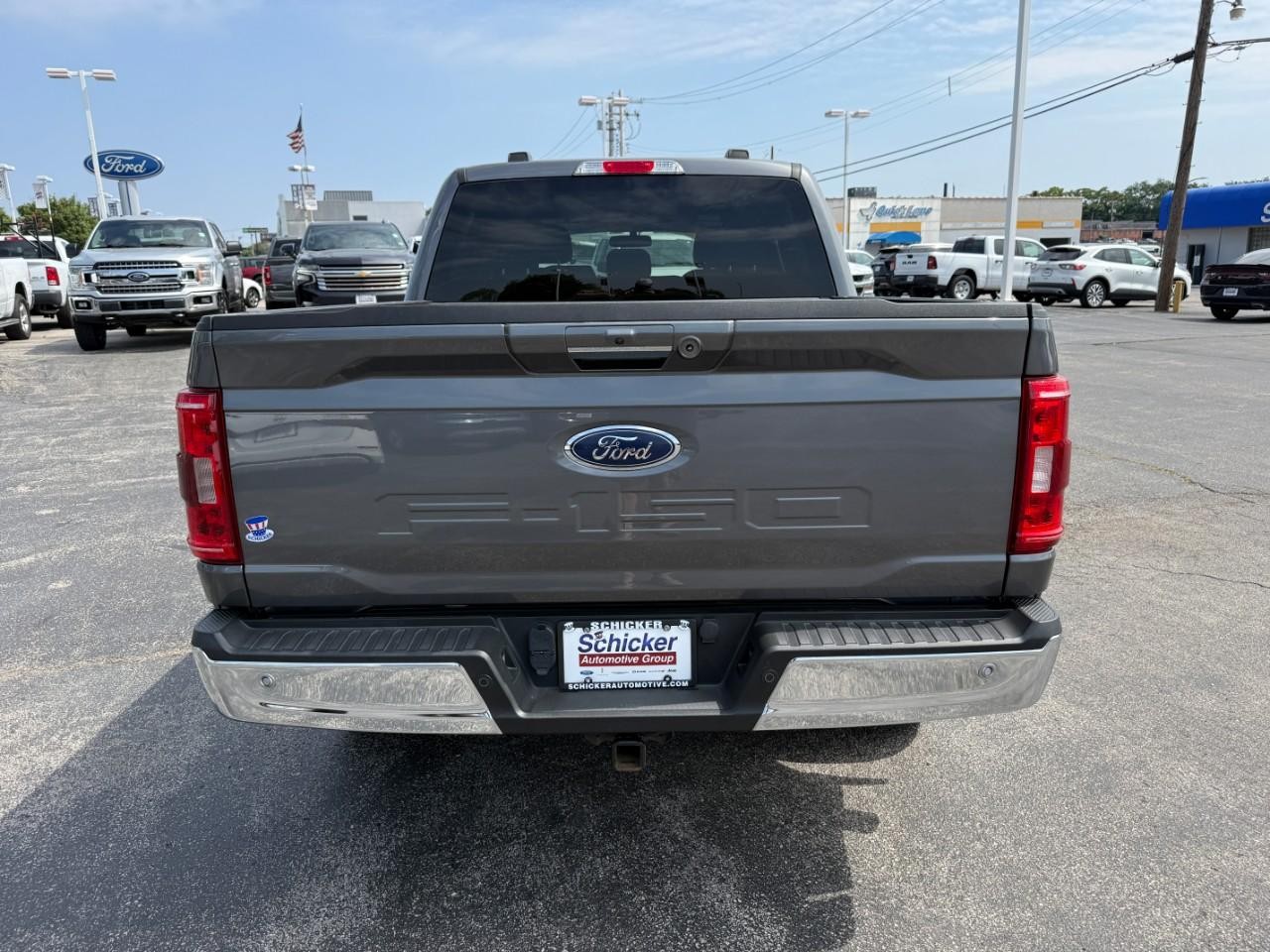 Ford F-150 Vehicle Full-screen Gallery Image 08