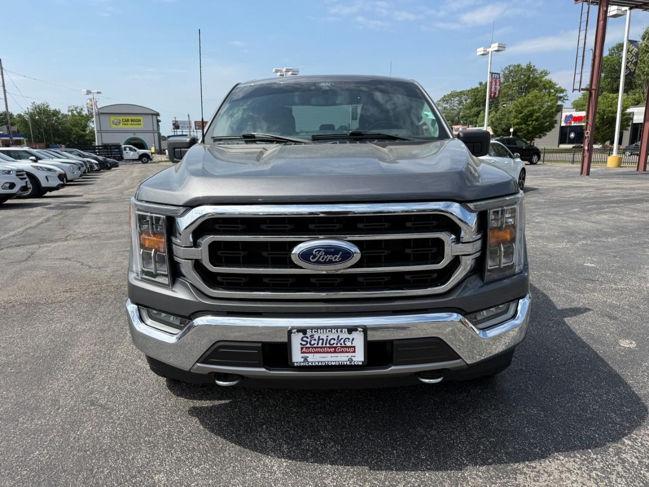 Ford F-150 Vehicle Full-screen Gallery Image 09