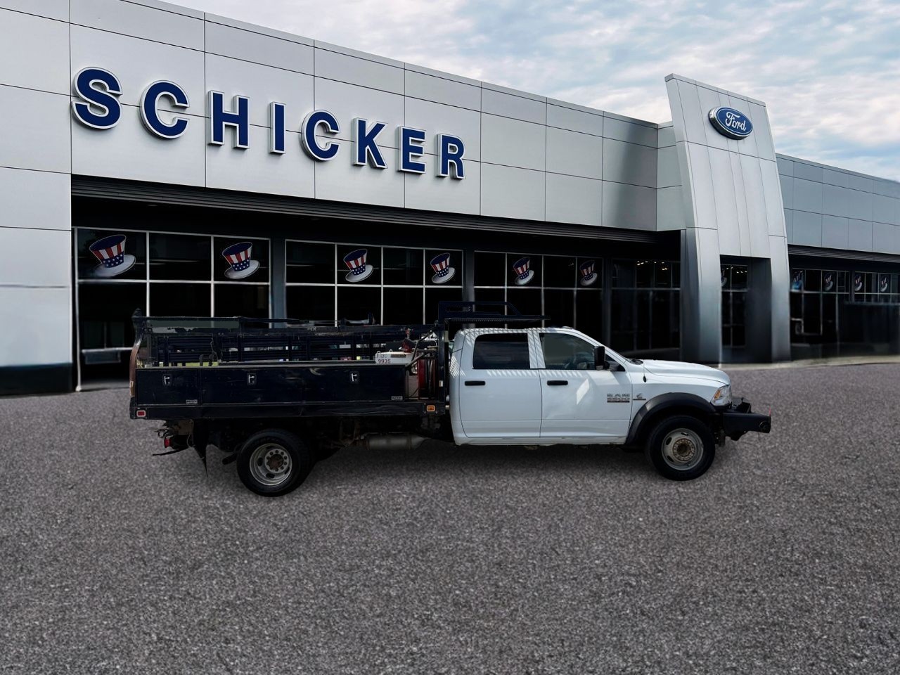 Ram 5500 Chassis Cab Vehicle Full-screen Gallery Image 04