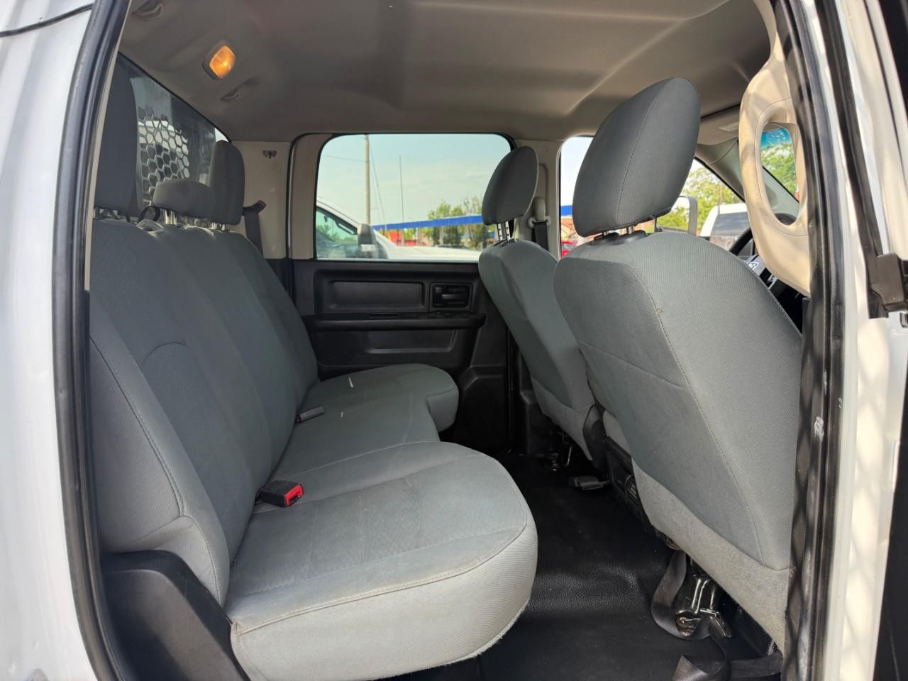 Ram 5500 Chassis Cab Vehicle Full-screen Gallery Image 09