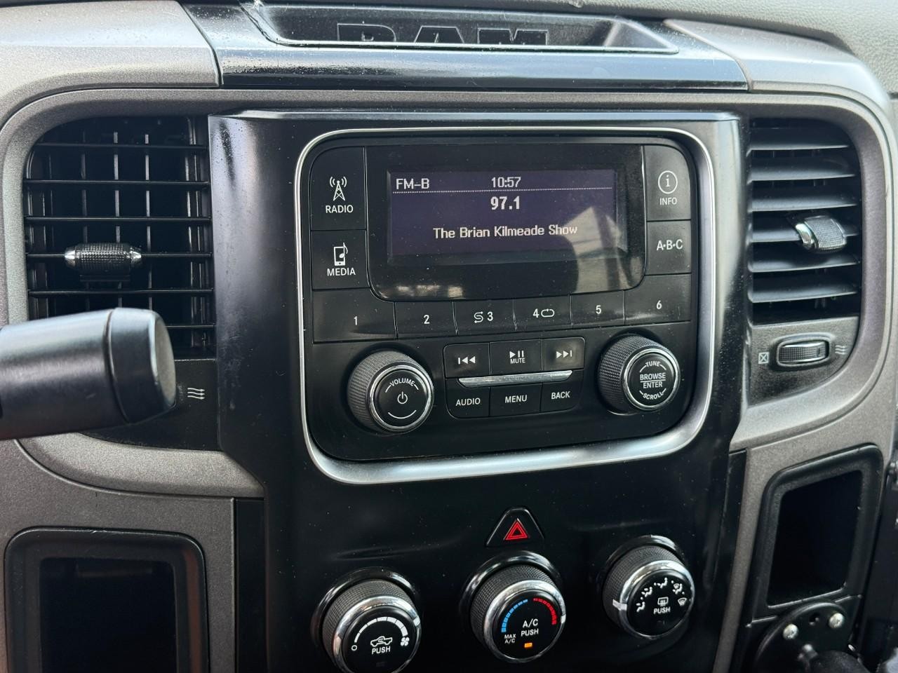 Ram 5500 Chassis Cab Vehicle Full-screen Gallery Image 19