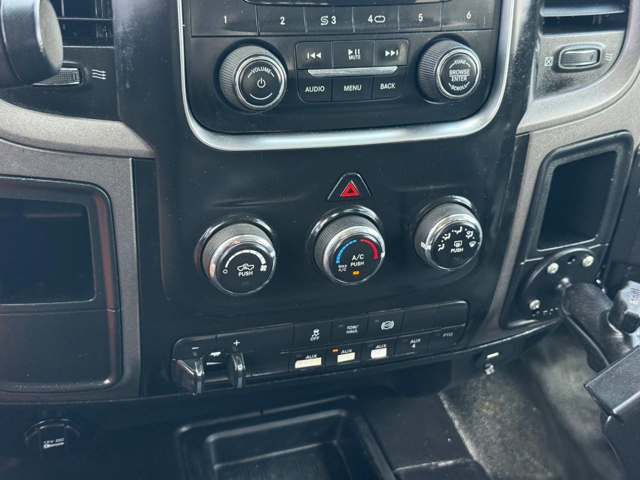 Ram 5500 Chassis Cab Vehicle Full-screen Gallery Image 20