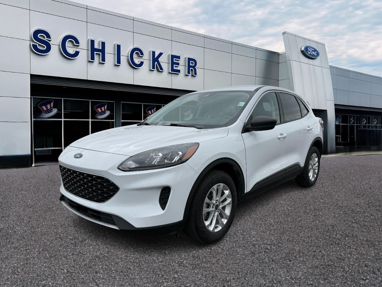 Ford Escape Vehicle Full-screen Gallery Image 04