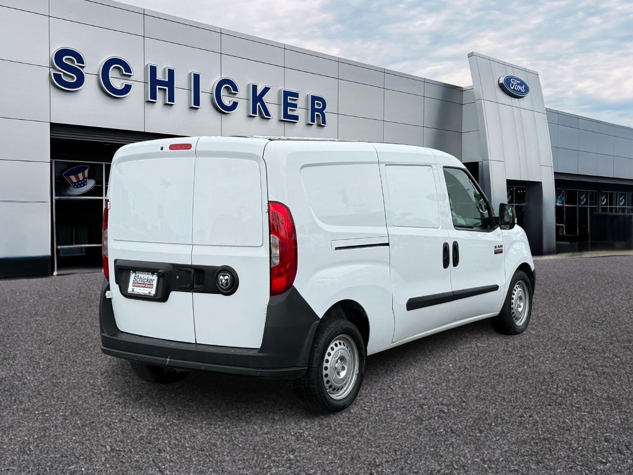 Ram ProMaster City Cargo Van Vehicle Full-screen Gallery Image 02