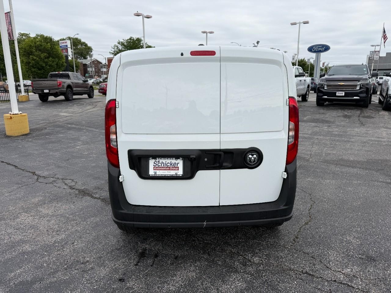 Ram ProMaster City Cargo Van Vehicle Full-screen Gallery Image 08
