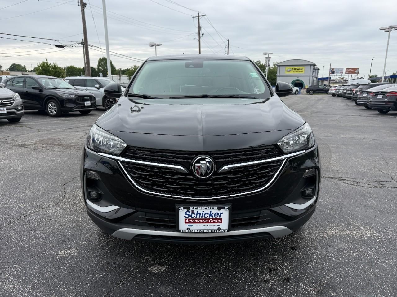 Buick Encore GX Vehicle Full-screen Gallery Image 09