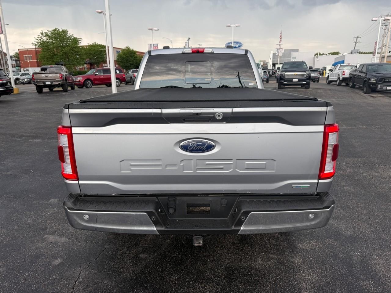 Ford F-150 Vehicle Full-screen Gallery Image 08
