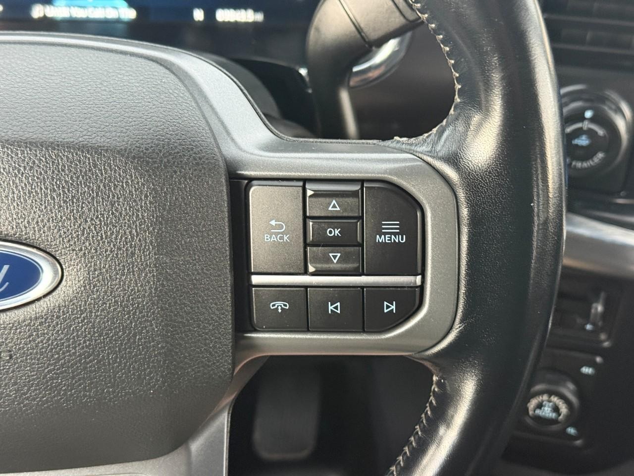 Ford F-150 Vehicle Full-screen Gallery Image 20