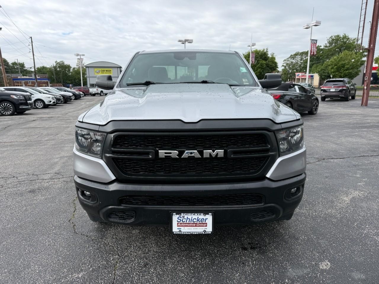 Ram 1500 Vehicle Full-screen Gallery Image 09