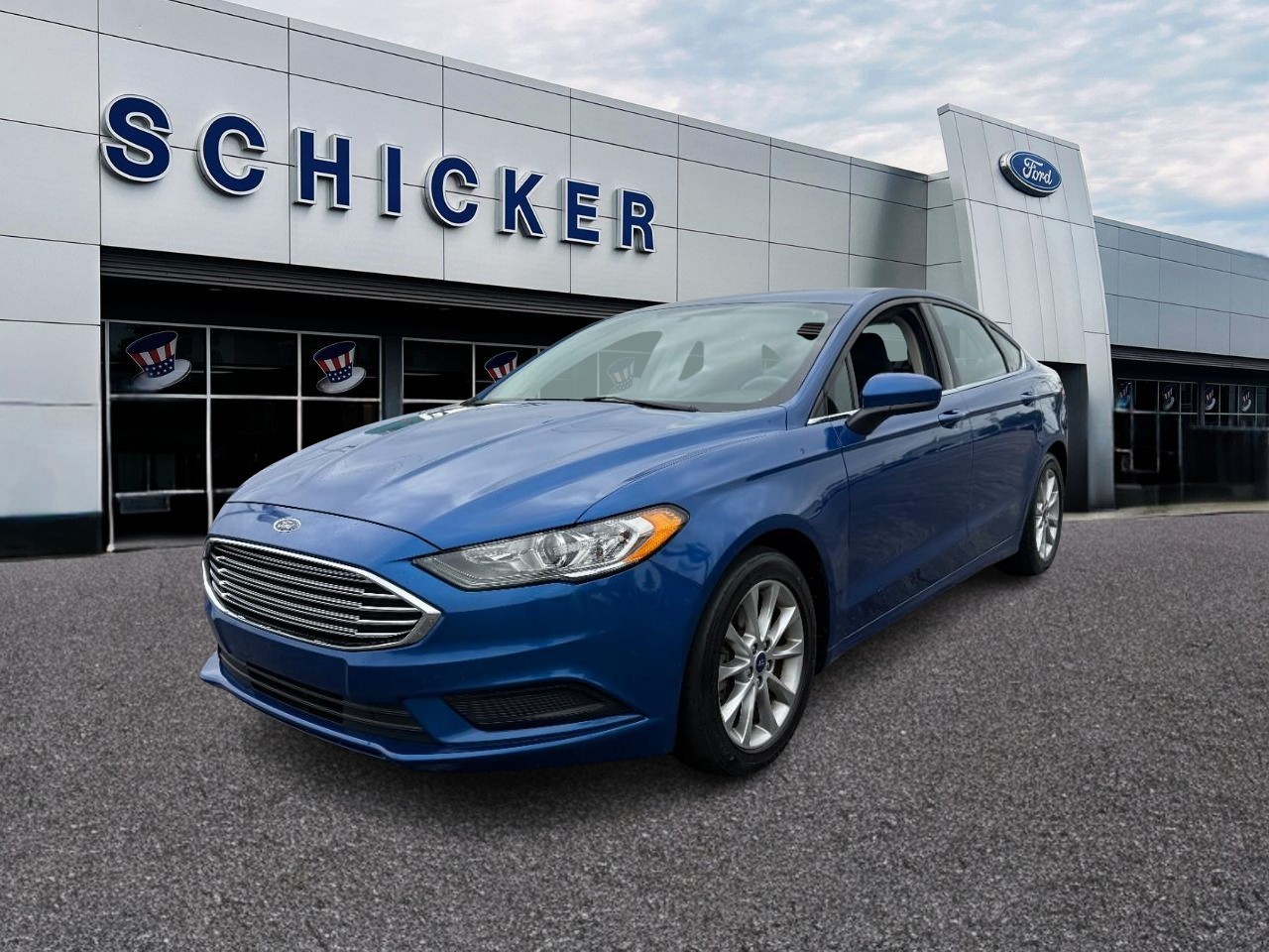Ford Fusion Vehicle Full-screen Gallery Image 04