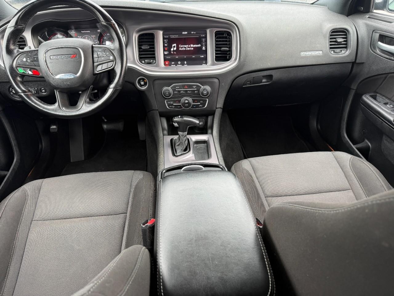 Dodge Charger Vehicle Full-screen Gallery Image 11