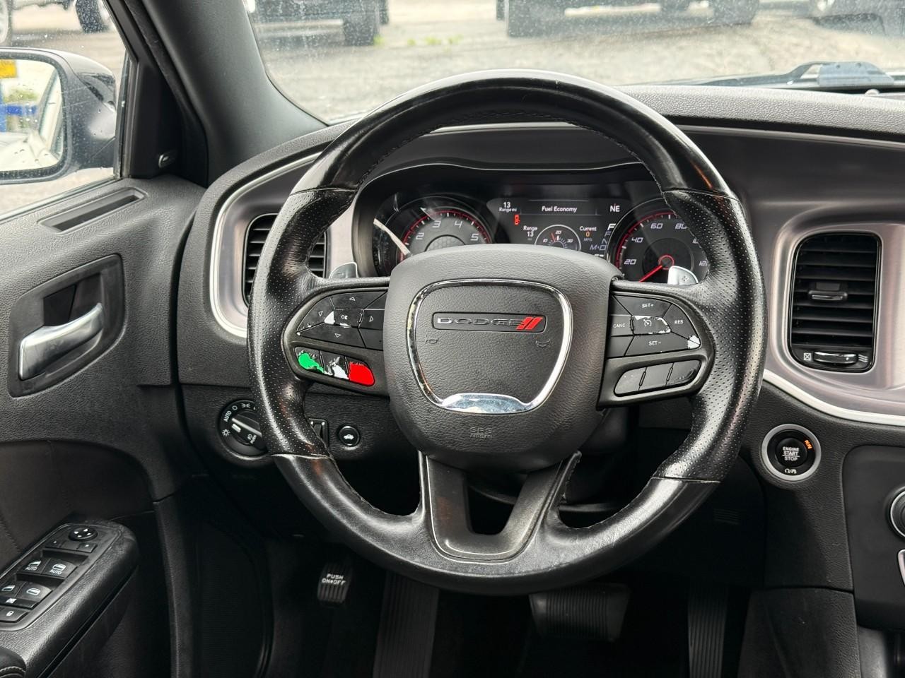 Dodge Charger Vehicle Full-screen Gallery Image 12