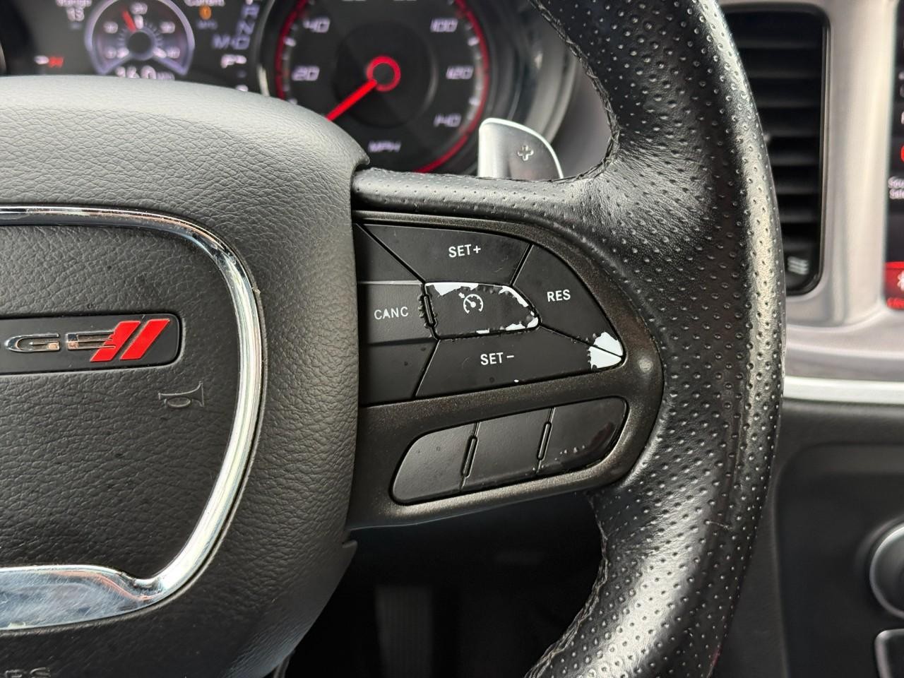 Dodge Charger Vehicle Full-screen Gallery Image 20