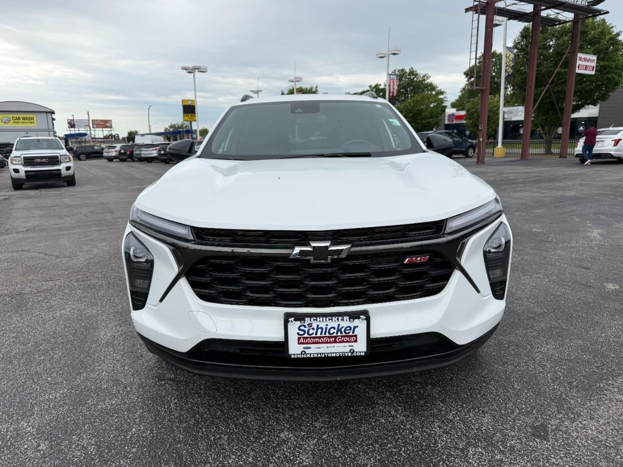 Chevrolet Trax Vehicle Full-screen Gallery Image 10