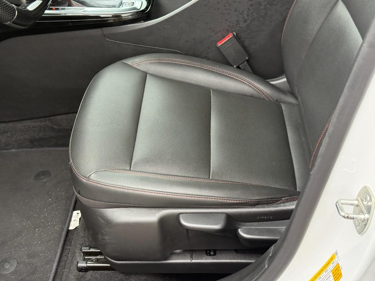 Chevrolet Trax Vehicle Full-screen Gallery Image 18