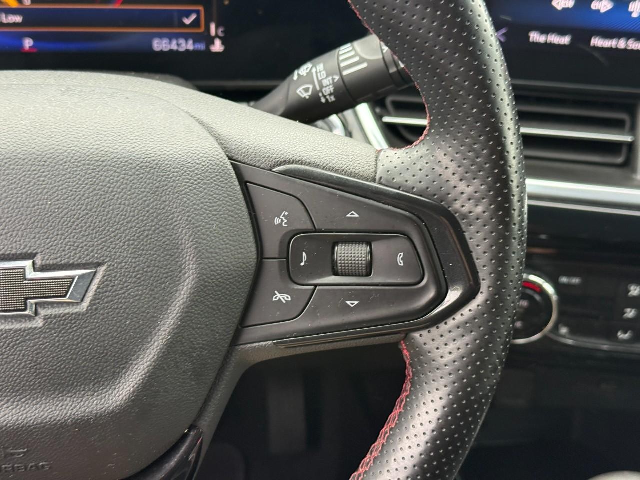 Chevrolet Trax Vehicle Full-screen Gallery Image 21