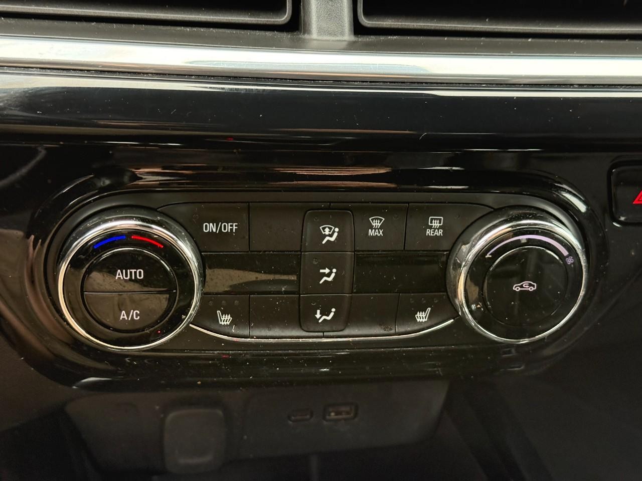 Chevrolet Trax Vehicle Full-screen Gallery Image 24