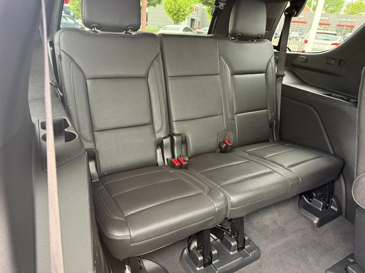 Chevrolet Tahoe Vehicle Full-screen Gallery Image 11