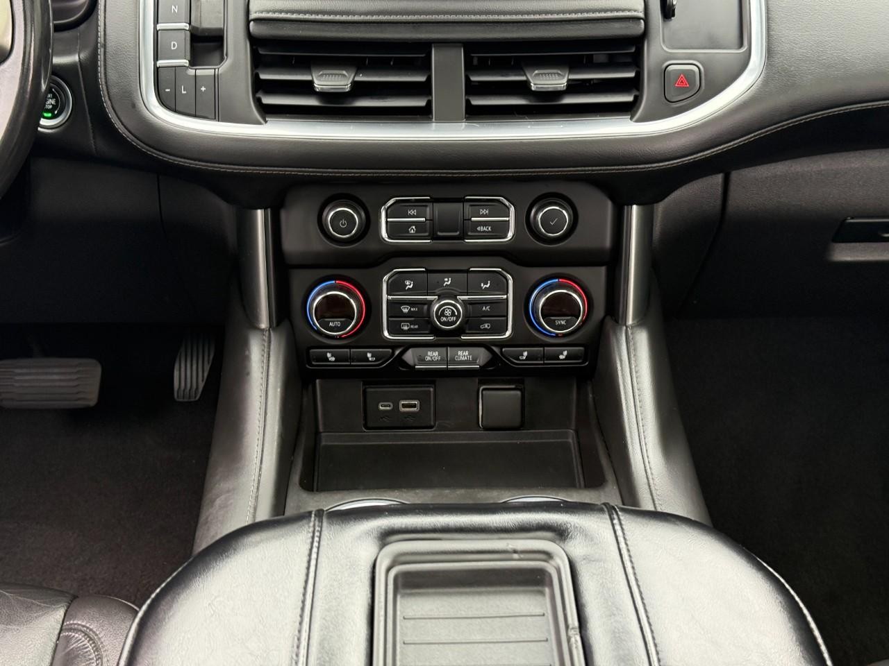 Chevrolet Tahoe Vehicle Full-screen Gallery Image 16