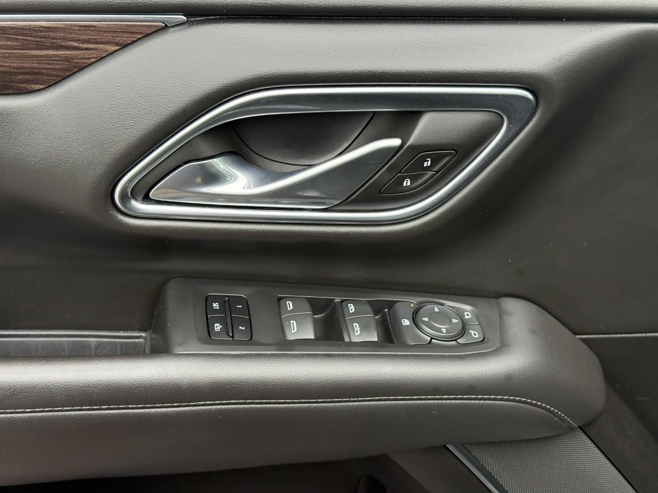 Chevrolet Tahoe Vehicle Full-screen Gallery Image 17