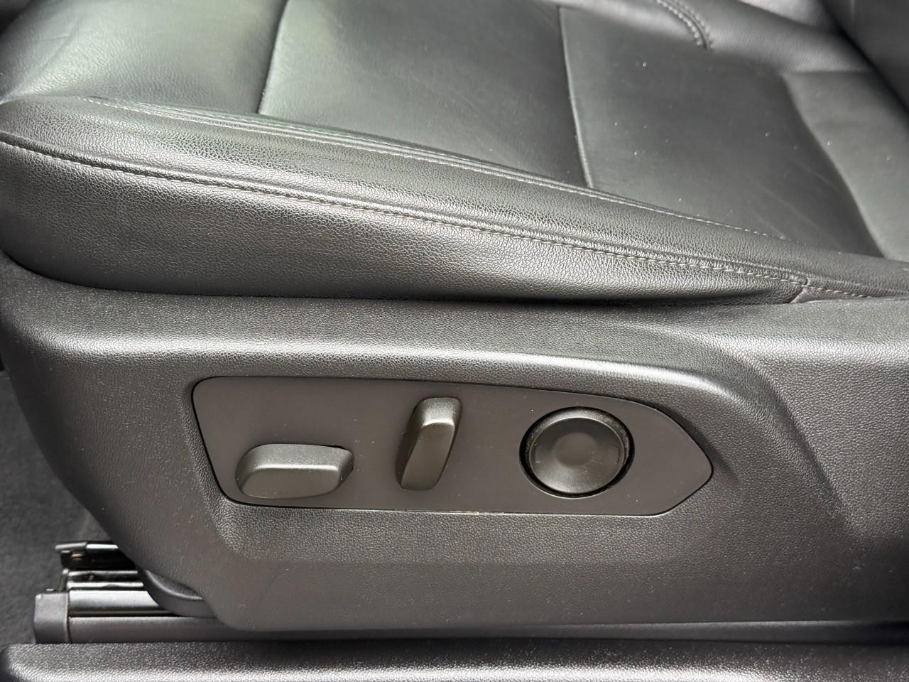 Chevrolet Tahoe Vehicle Full-screen Gallery Image 20
