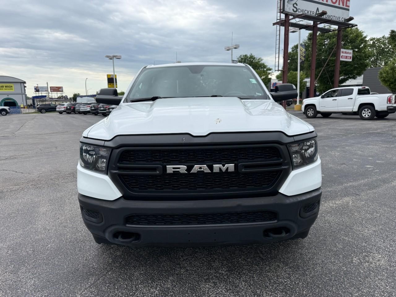 Ram 1500 Vehicle Full-screen Gallery Image 09