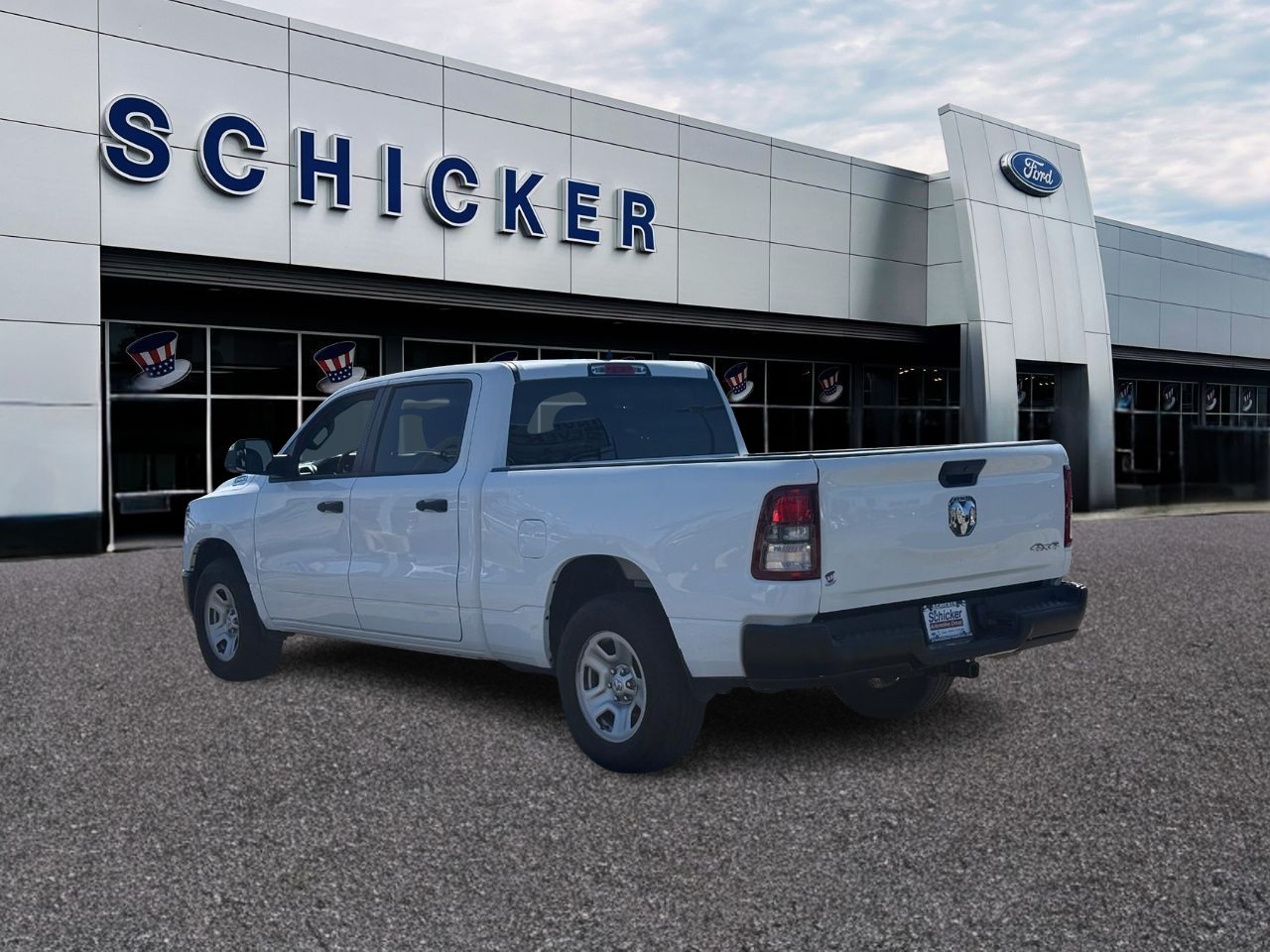 Ram 1500 Vehicle Full-screen Gallery Image 03