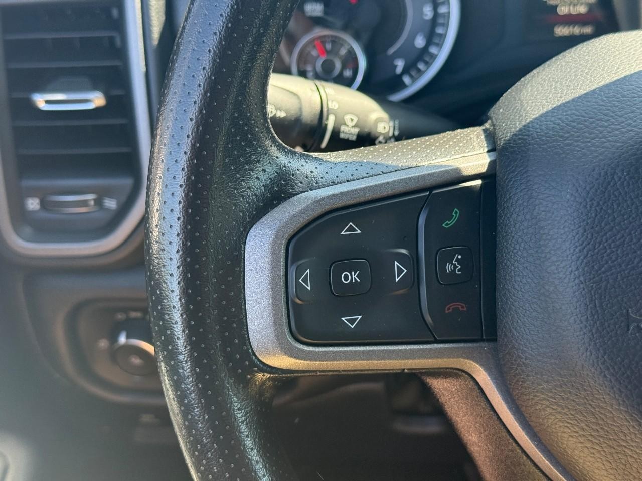 Ram 1500 Vehicle Full-screen Gallery Image 19
