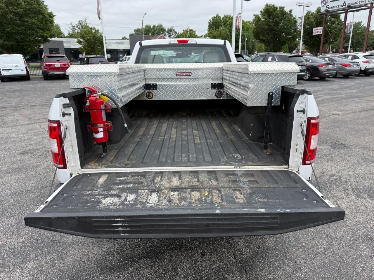 Ford F-150 Vehicle Full-screen Gallery Image 07