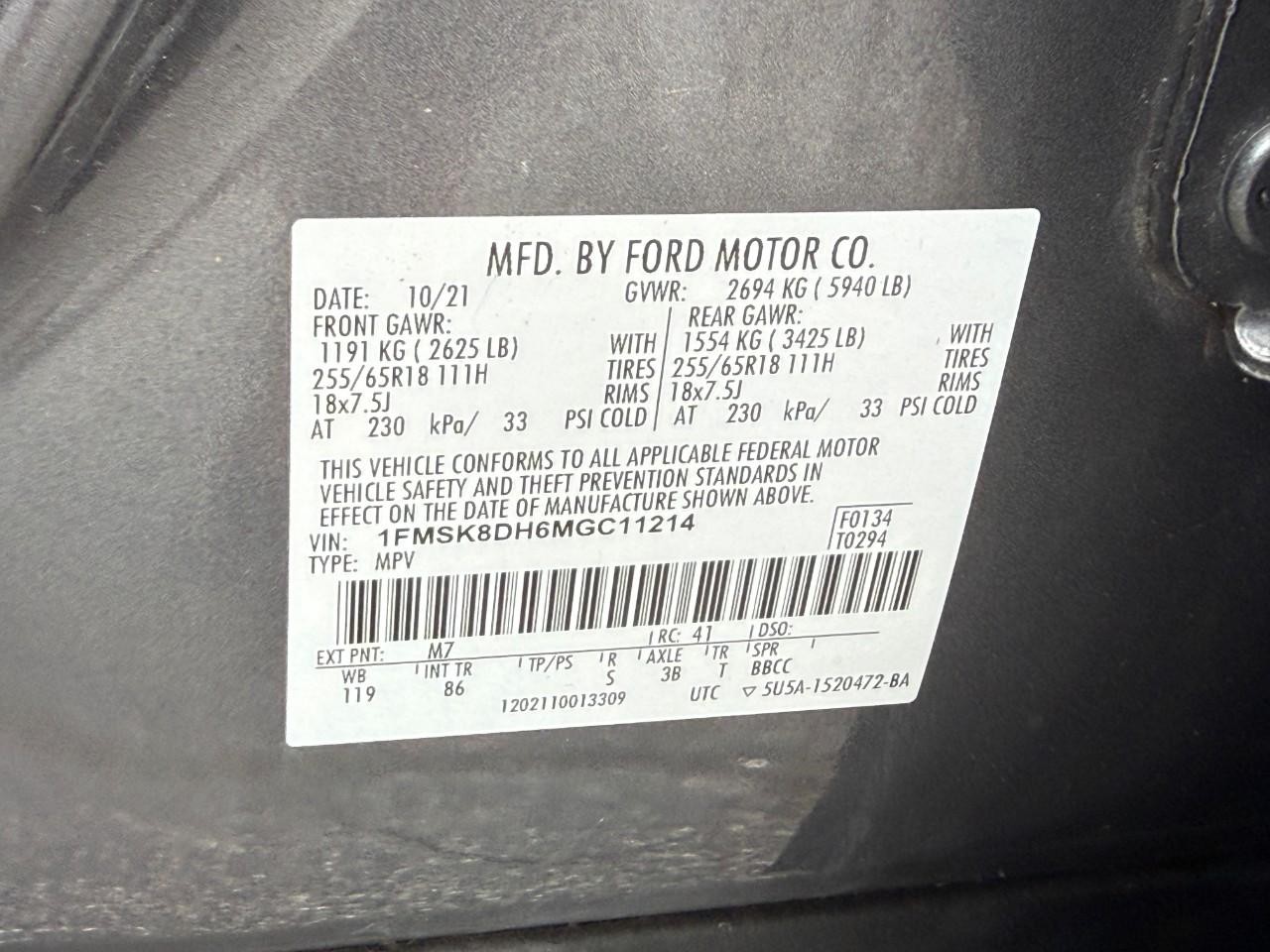 Ford Explorer Vehicle Full-screen Gallery Image 26