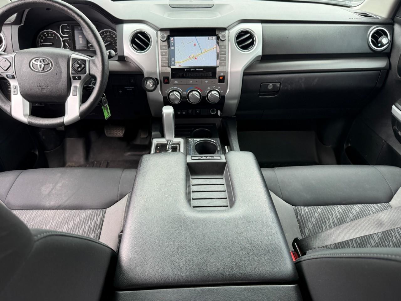 Toyota Tundra 2WD Vehicle Full-screen Gallery Image 10