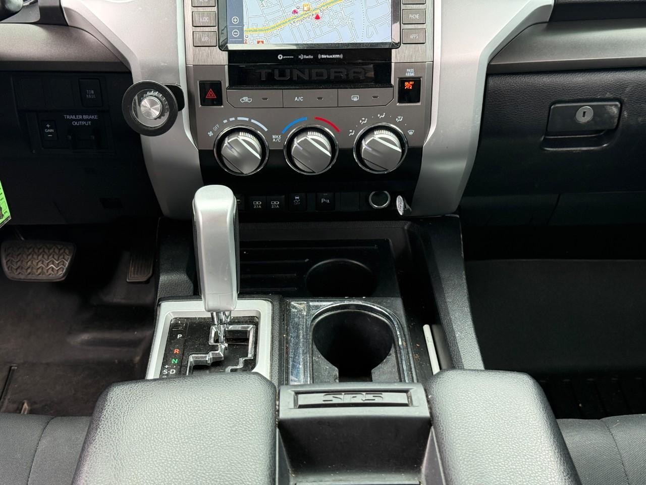 Toyota Tundra 2WD Vehicle Full-screen Gallery Image 13